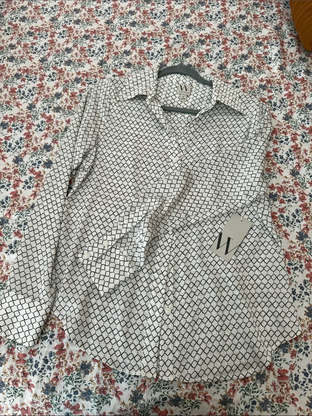 Worthington White Geometric Print Button-Up Blouse - Picture 1 of 1